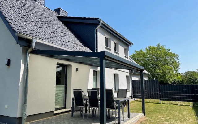 Apartment Helma Near sea Beach With Terrace