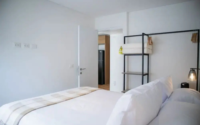 Majestic 2BR With Modern Pool in Miraflores