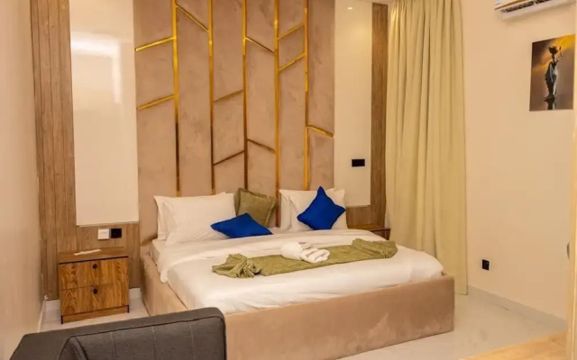 Luxury Apartments & Homes