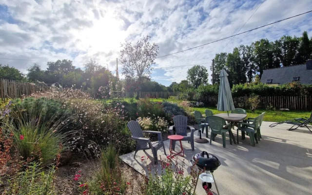 Countryside Holiday Home Near the Beach