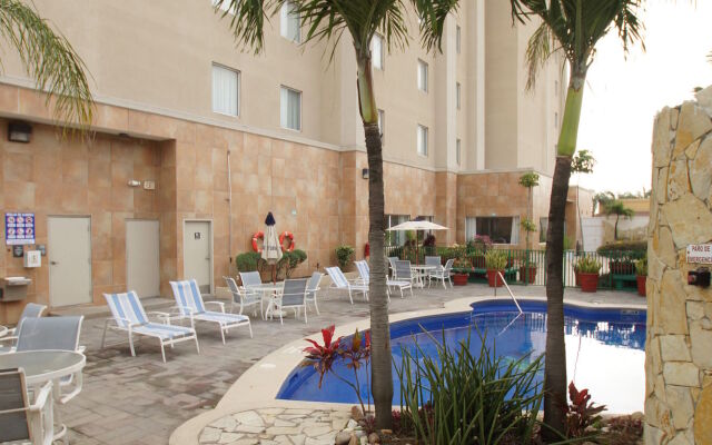 Hampton Inn by Hilton Tampico Aeropuerto