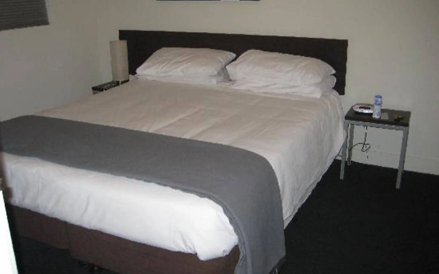 Plum Carlton Serviced Apartments