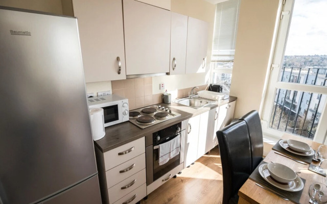 Golden Heights Suites by Kasar Stays