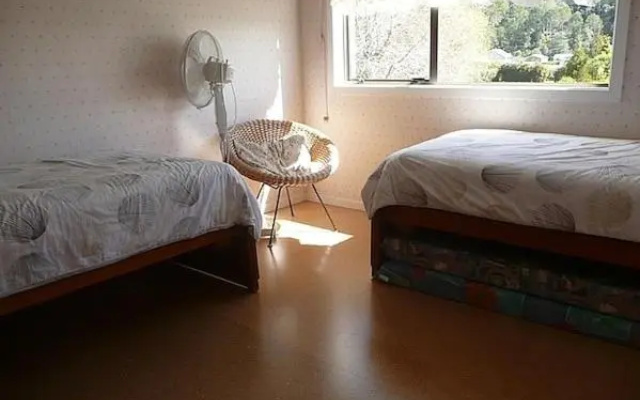 Cute Cottage - Cooks Beach Bach – Guest Rooms – Whitianga