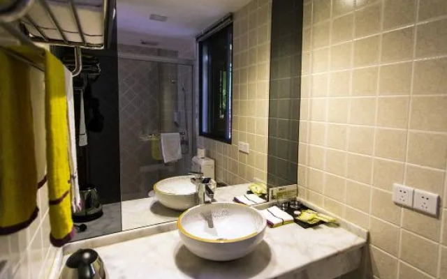 Zhouzhuang Ou Yu Jiangnan Hostel