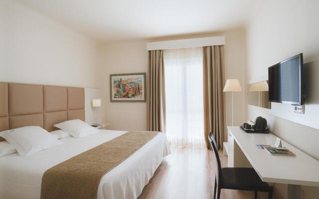 Hotel Pirineo Figueres by Pierre and Vacances