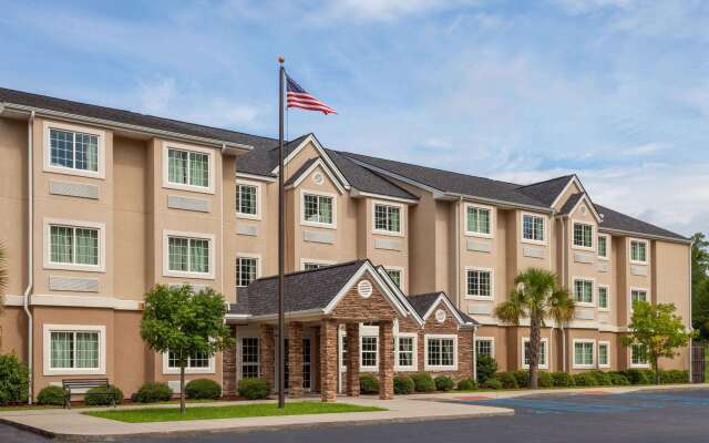 Microtel Inn & Suites by Wyndham Columbia/At Fort Jackson