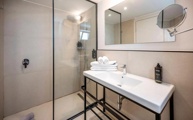 Hotel Campanile Le Bourget