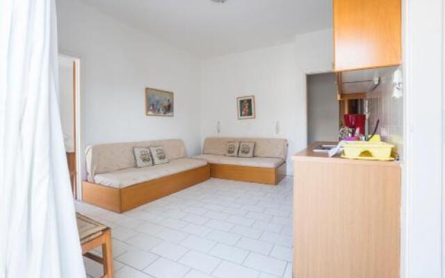 Stratis Apartments