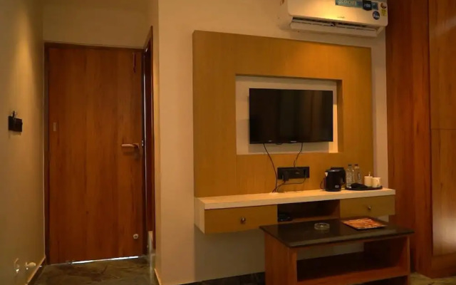 Hotel OM Tapovan