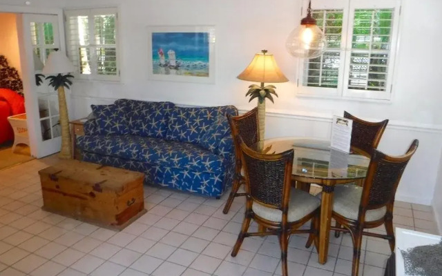 Waterside Inn on the Beach