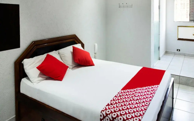 OYO Hotel Anália Franco