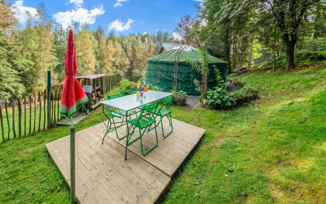 Lively Holiday Home With Garden