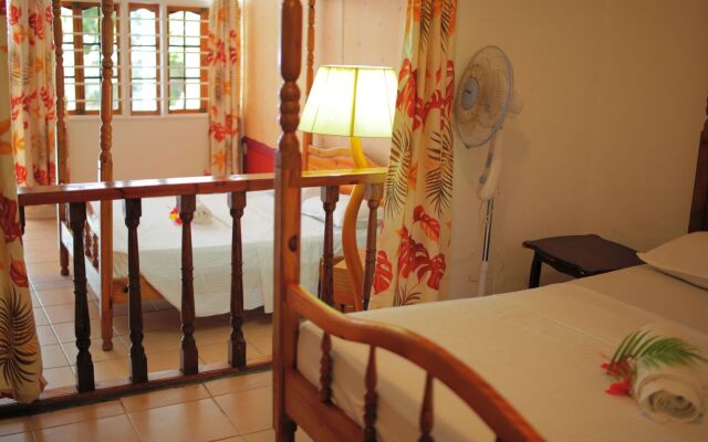 Beau Vallon Bungalows