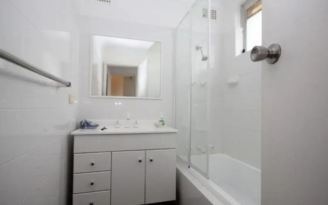 BEACHFRONT 4 Unit 4 of 12 Bundella Ave LC