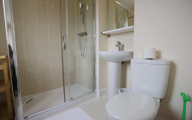 Easy Travel Luxury NEC Airport