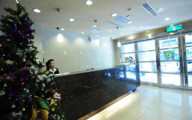Royal Group Hotel  Xiong Zhong  Branch