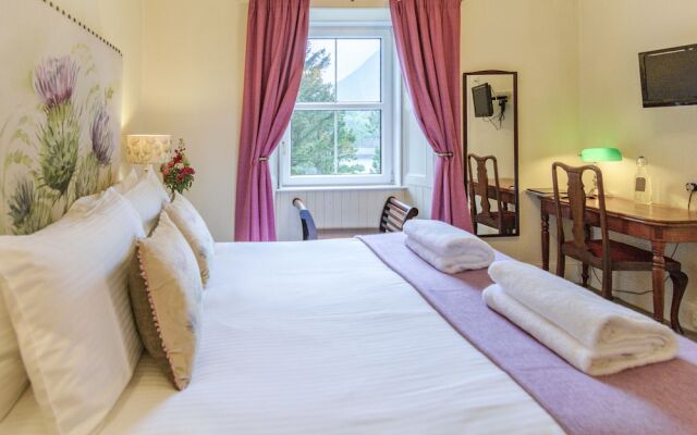 Loch Leven Hotel & Distillery
