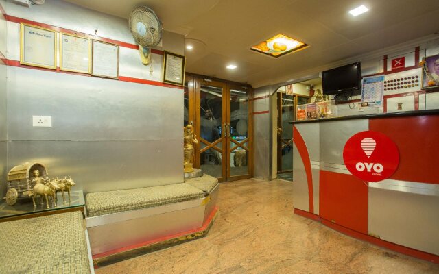 Padma Krishna Hotel