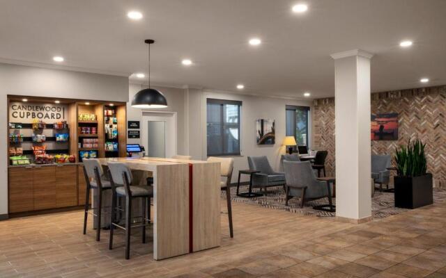 Candlewood Suites Downtown by IHG