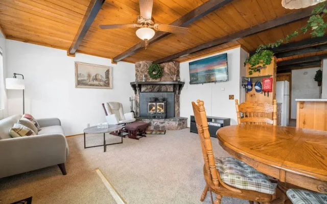 Lazy Bear Cabin