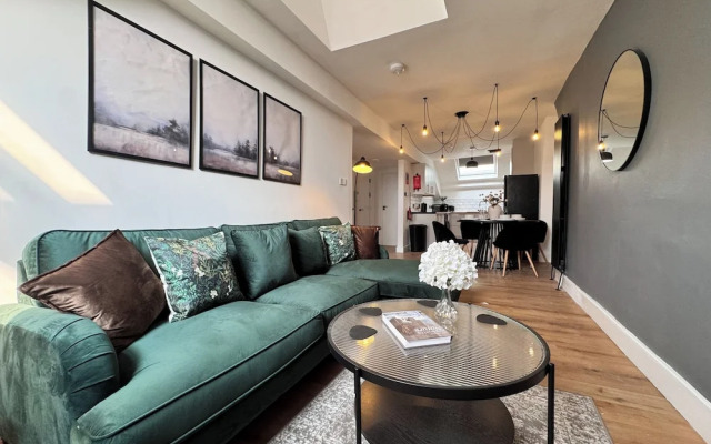 2 Bedroom Queen Street