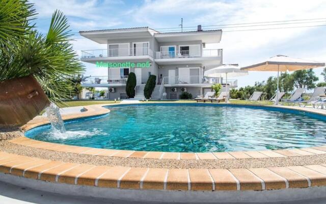 Family Maisonette with pool #5