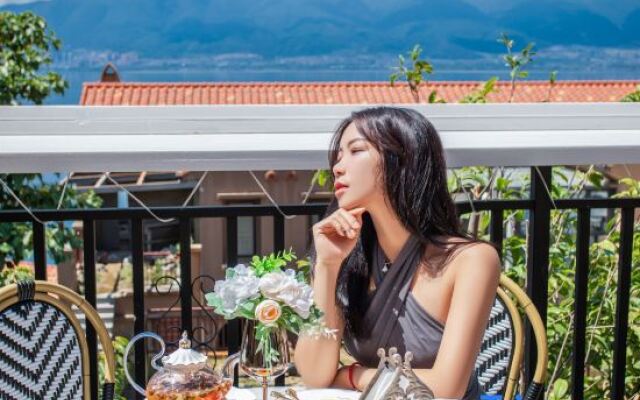 Haizhaoshan Dali Haidongfang Sea View Resort Villa
