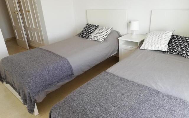 Disfruta amplio moderno y luminoso Golf Resort Torrequebrada