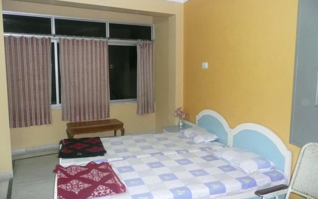 Shiva Guest House