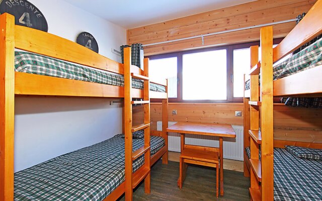 Le Grand Tichot A et B 28049