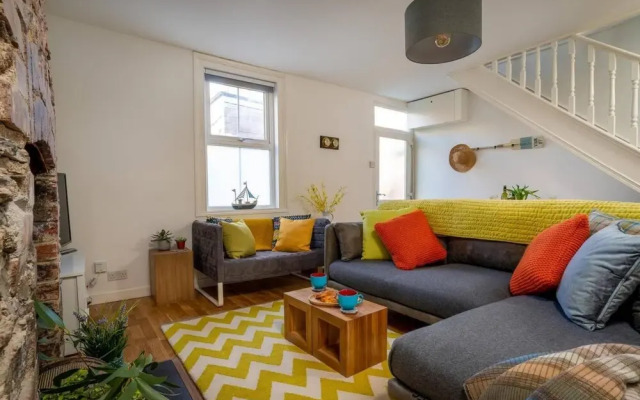 The End House - Cosy and central (Dartmouth)