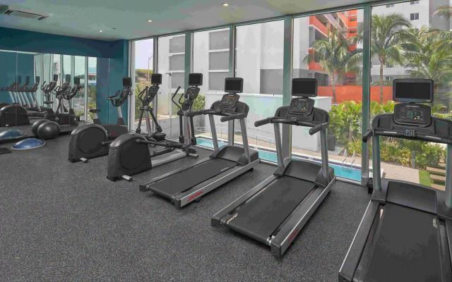 DoubleTree by Hilton Miami North I-95