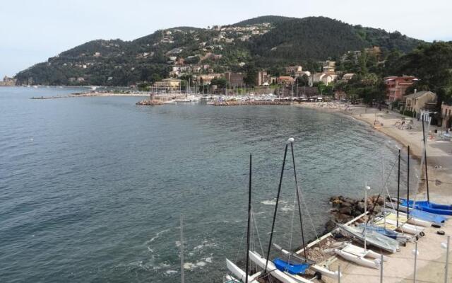 Prince Des Iles Theoule Sur Mer