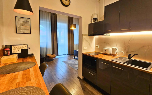 AMZEI Studios & Suites