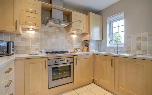 Vanbrugh Serviced Apartment