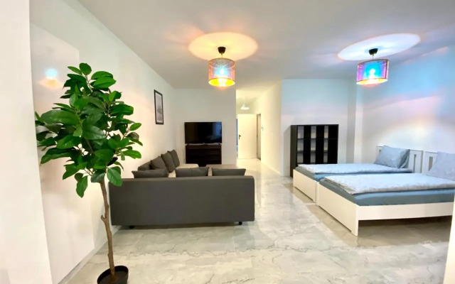 Isabel Apartments
