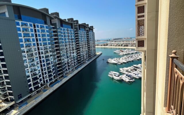 Marina Residence 1004