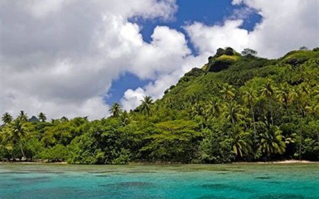 Royal Huahine Resort