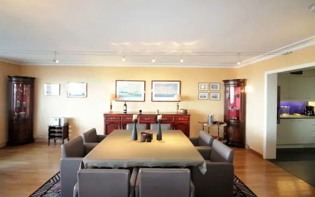 Apartment in Het Zoute Near Zeedijk Promenade