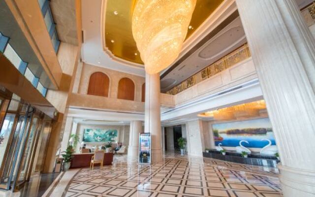 Swan Lake International Hotel