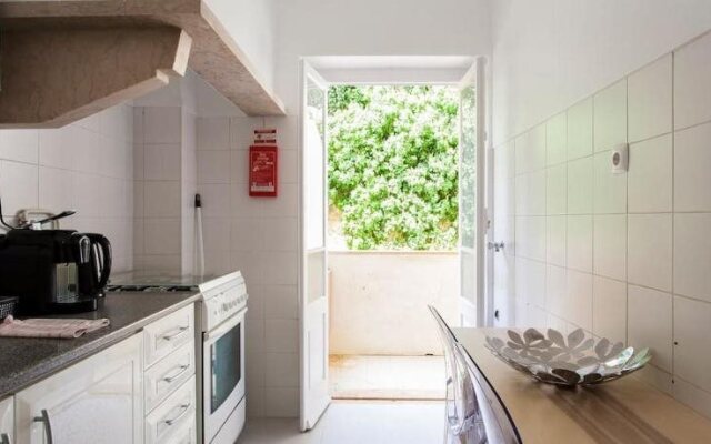 Lisbon City Break Suites