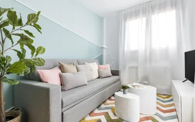 Color Apartments by Olala Homes