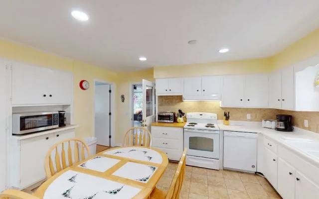 Beachcomber 3 Bedroom Home