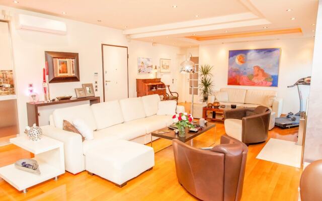 Beautiful apartment at Glyfada-Athens