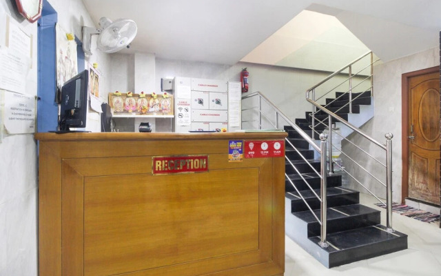 OYO 8053 Banu Residency