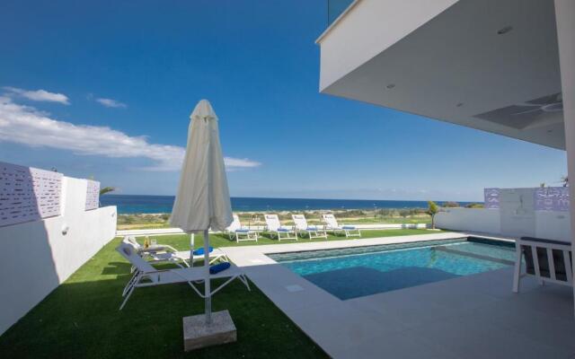 Artizan Seafront Villa 5