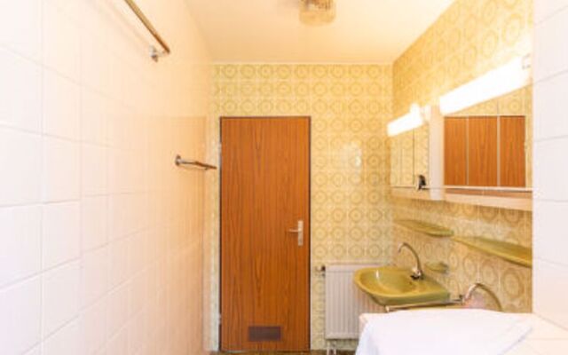 Am Hohen Bogen 37228