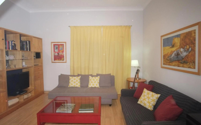 Lovely Apartment at Park Güell
