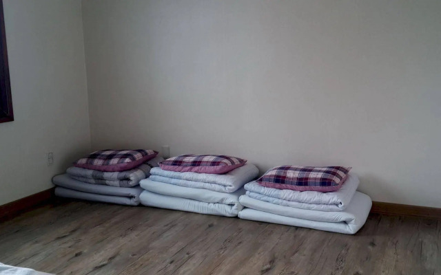 Minjoonggak Guesthouse